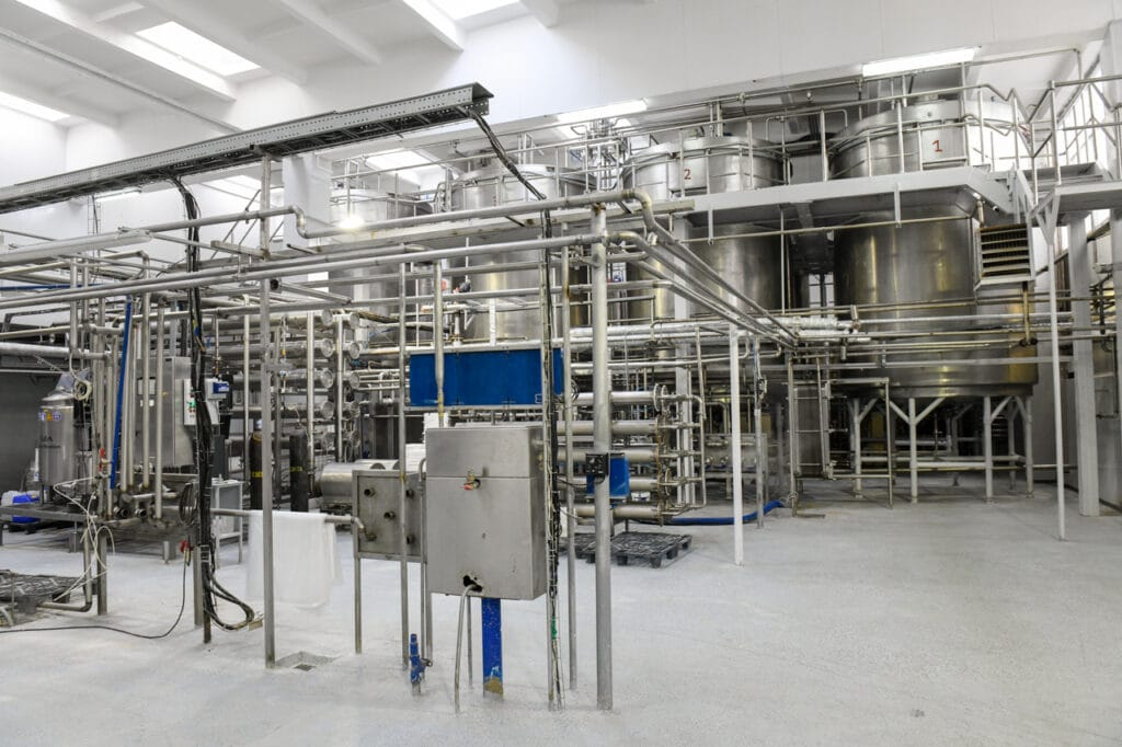 Система холодоснабжения для молочного завода от ООО «ДИМХОЛОД»