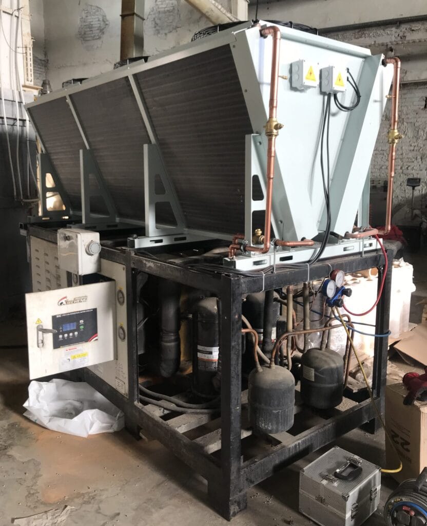 Китайский чиллер с новым конденсатором